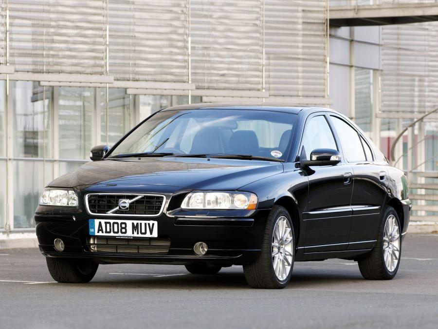  Volvo S60 2007 года  (UK) (фото 6 из 14)